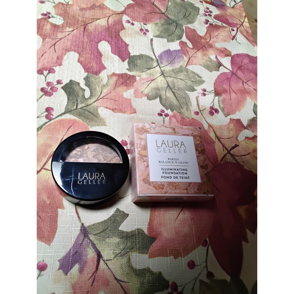 Laura Geller Baked Balance N Glow Illuminating Foundation New Medium 0.28 oz - Picture 2 of 4